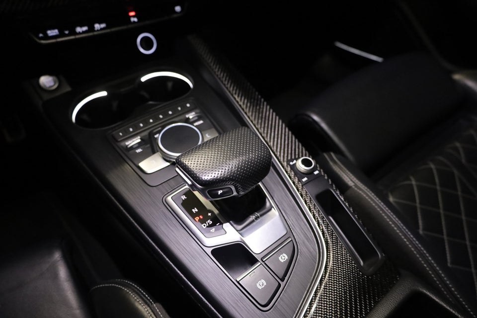 Audi A4 40 TDi S-line Sport Avant S-tr. 5d