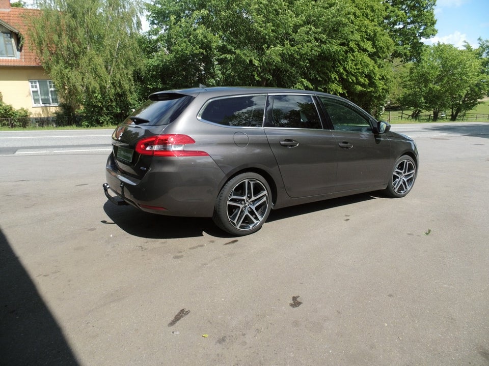 Peugeot 308 1,6 BlueHDi 120 Active SW 5d