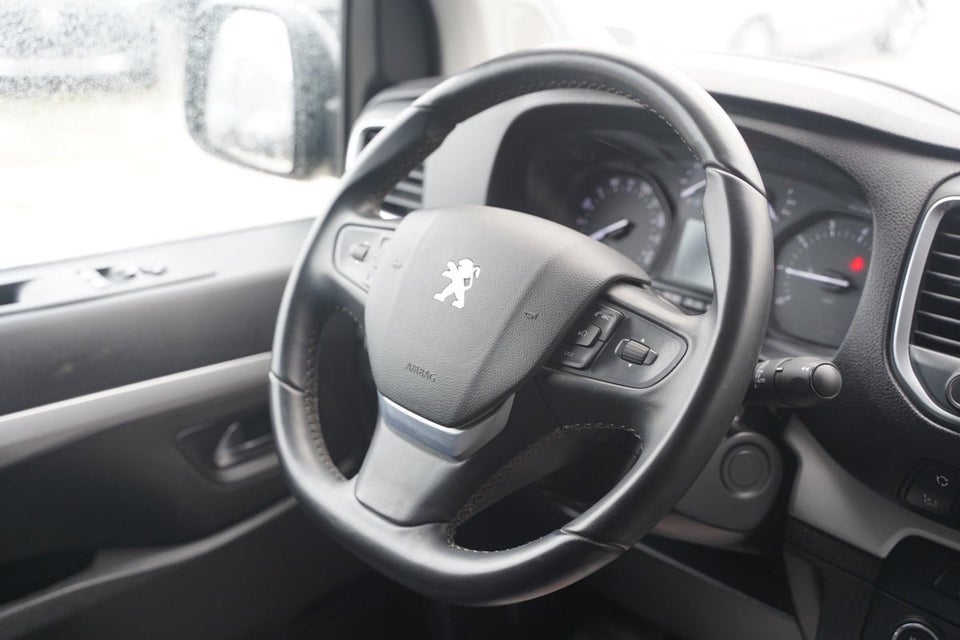 Peugeot Expert 2,0 BlueHDi 144 L3 Plus Van
