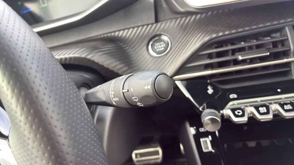 Peugeot e-208 54 GT Pack 5d