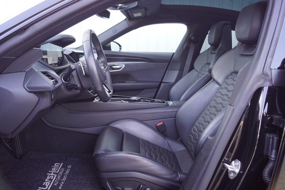 Audi e-tron GT quattro 4d