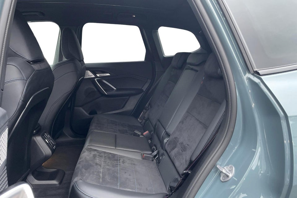 BMW iX1 eDrive20 M-Sport Pro 5d