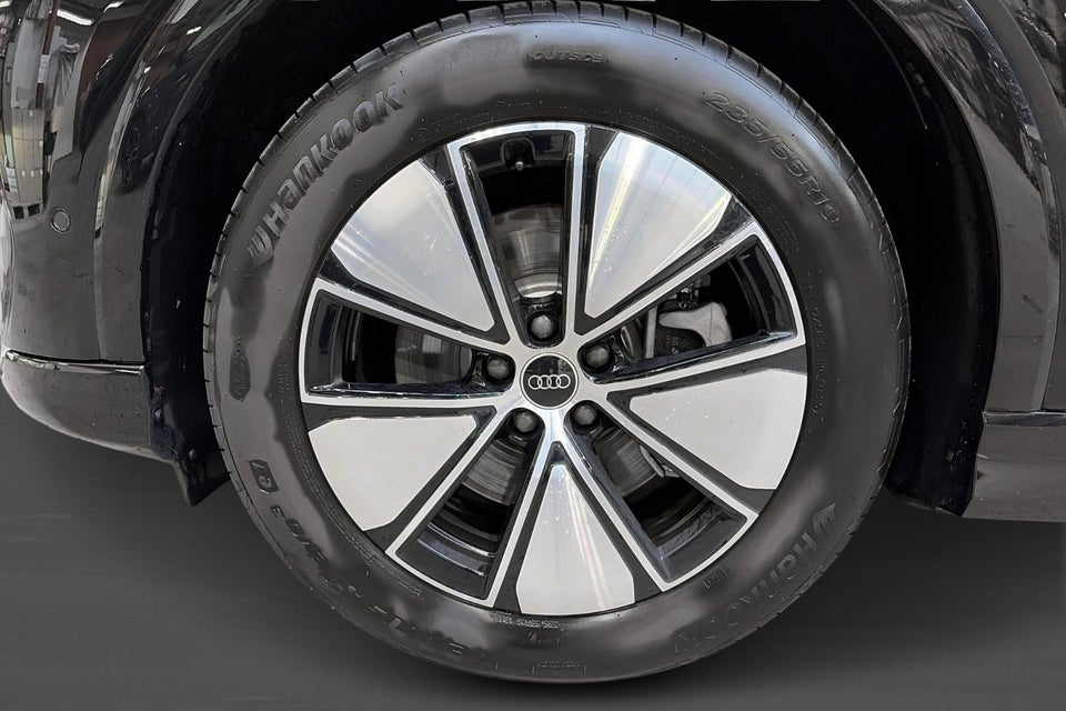 Audi Q4 e-tron performance 5d