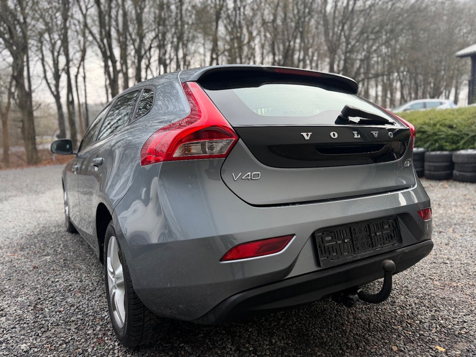 Volvo V40 2,0 D2 120 Business Advanced 5d