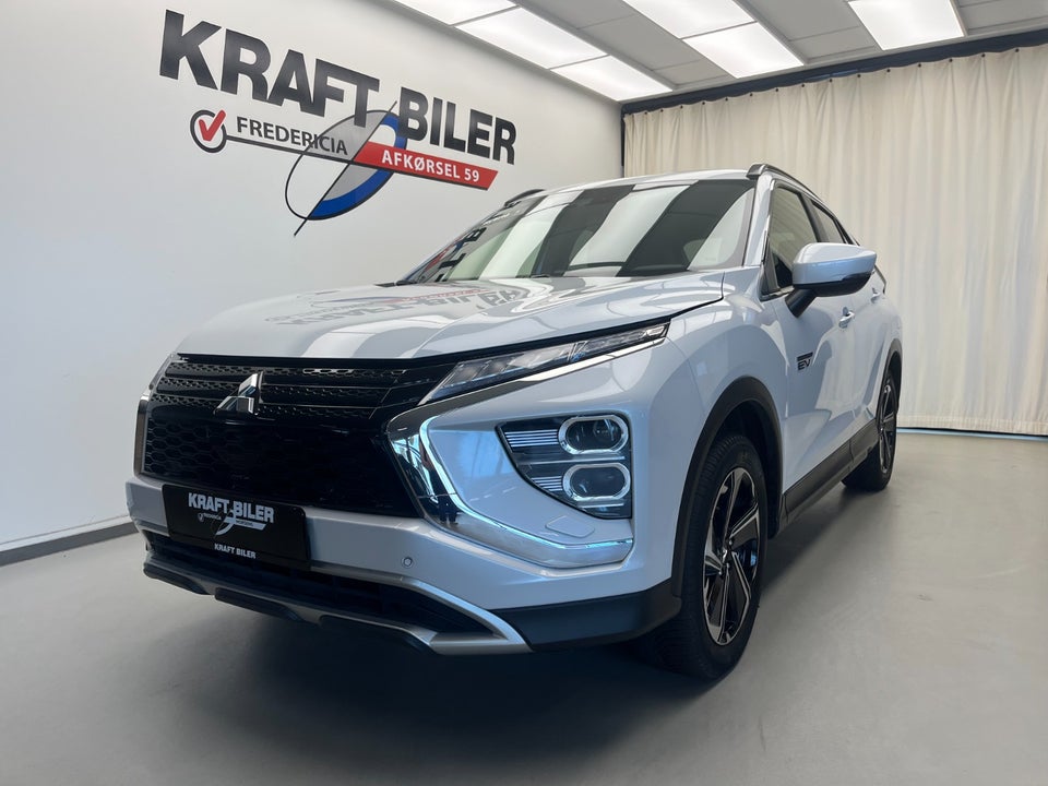 Mitsubishi Eclipse Cross 2,4 PHEV Limited CVT 4WD 5d