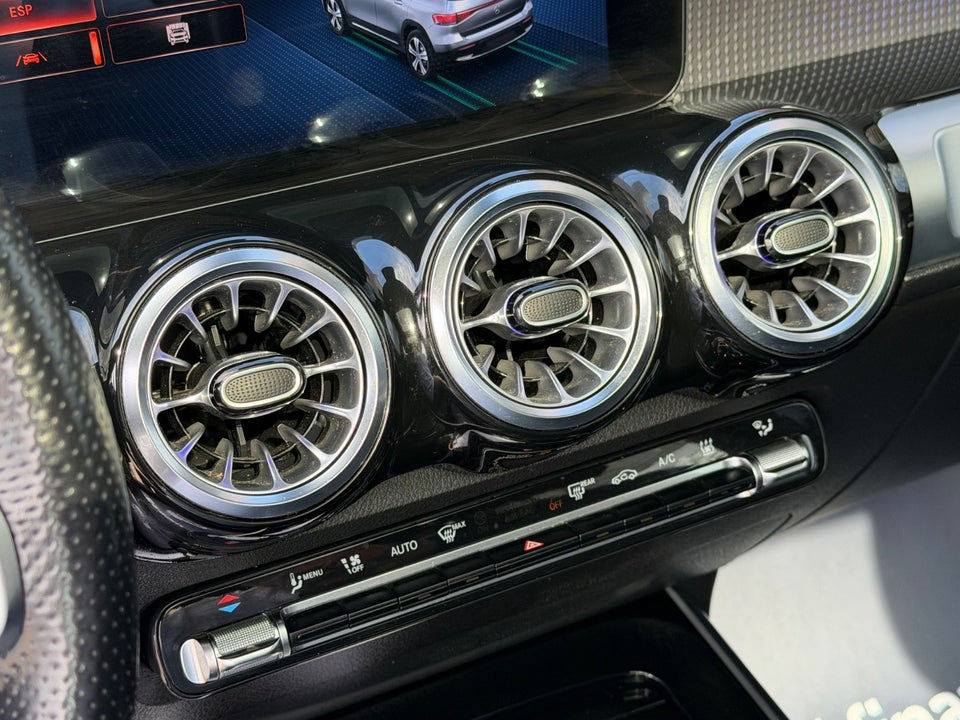 Mercedes EQB300 AMG Line 4Matic 5d