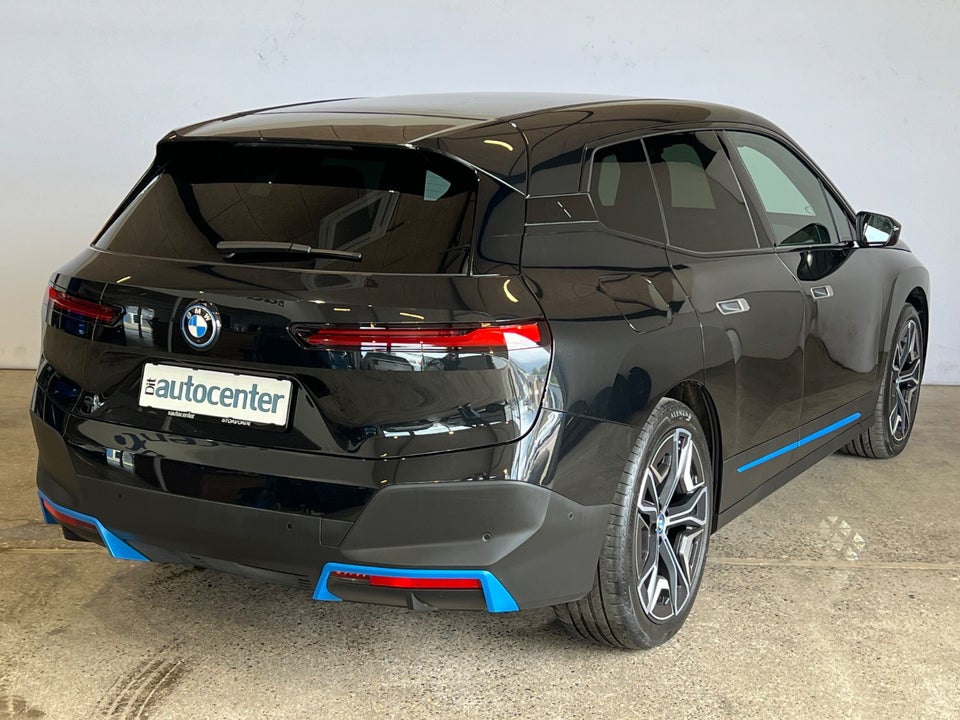 BMW iX xDrive40 5d