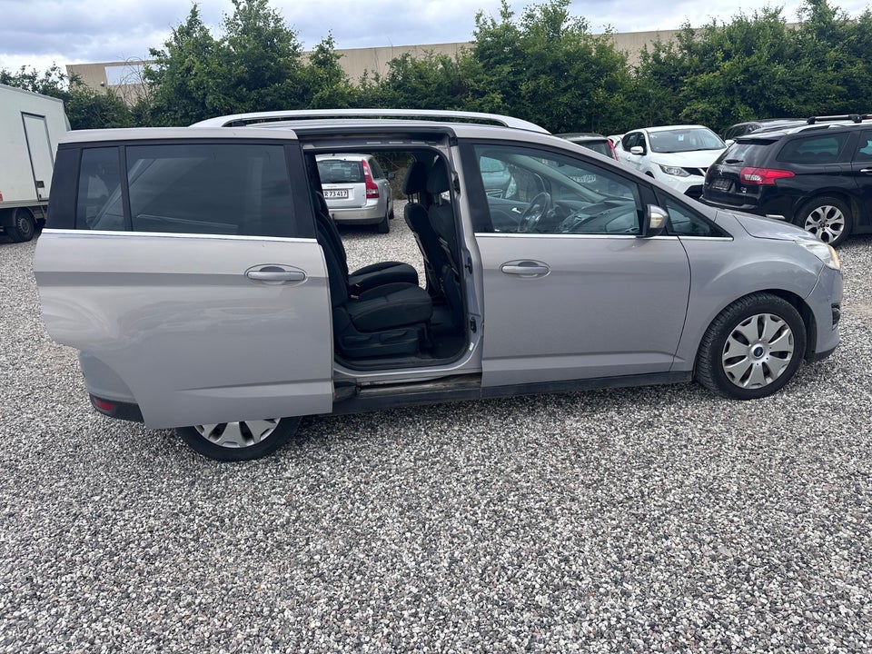 Ford Grand C-MAX 1,6 TDCi 115 Titanium 7prs 5d