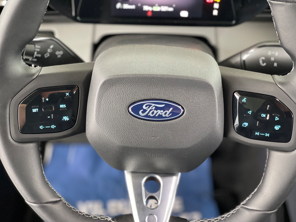 Ford Capri 82 Select Extended Range 5d