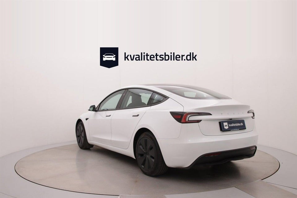 Tesla Model 3 RWD 4d