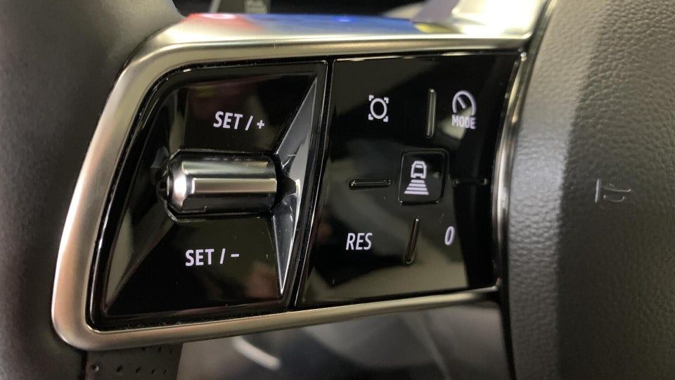Renault Scenic E-Tech 87 Iconic 5d