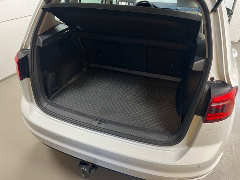 VW Golf Sportsvan 2,0 TDi 150 Highline DSG BMT 5d