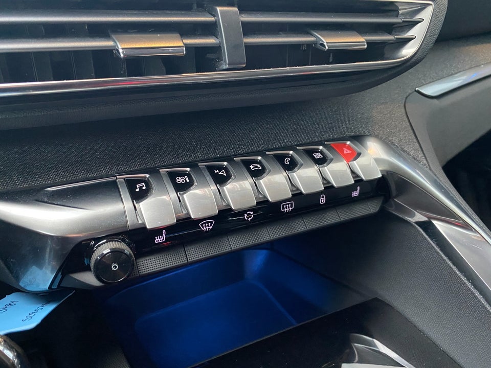 Peugeot 5008 1,2 PureTech 130 Limited 7prs 5d