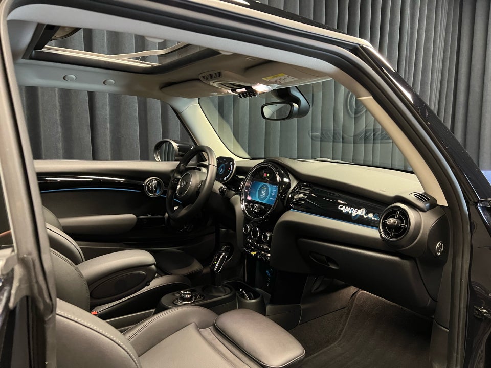 MINI Cooper SE Camden Edition 3d