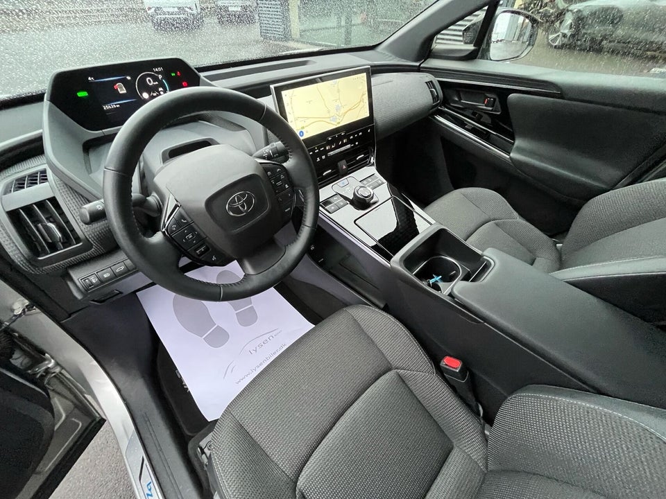 Toyota bZ4X Active 5d