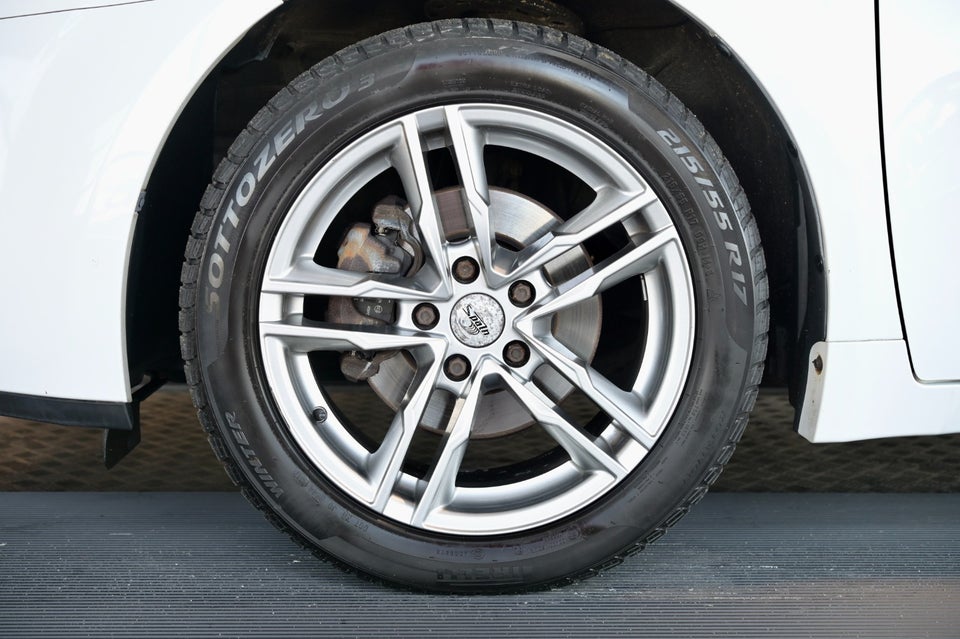 Toyota Avensis 1,8 VVT-i T2 Premium stc. 5d