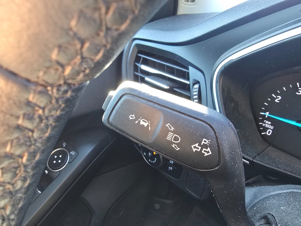 Ford Focus 1,0 EcoBoost Trend Edition 5d