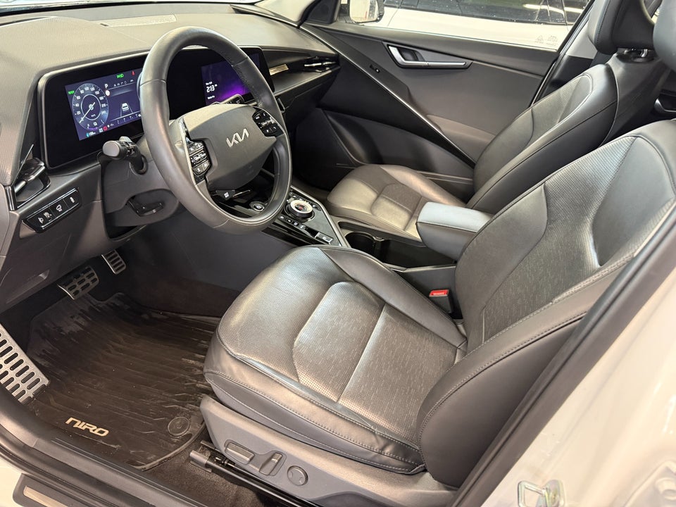 Kia Niro 64 EV Upgrade 5d
