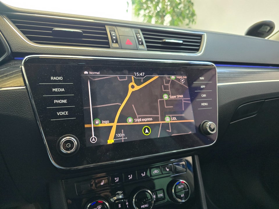 Skoda Superb 1,4 TSi iV Style Combi DSG 5d