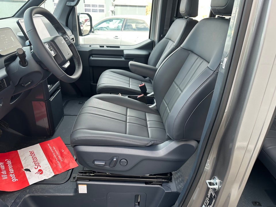 Kia PV5 71 Long Range Upgrade 5d