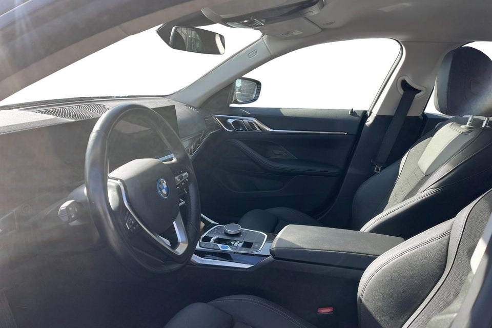 BMW i4 eDrive35 Charged 5d