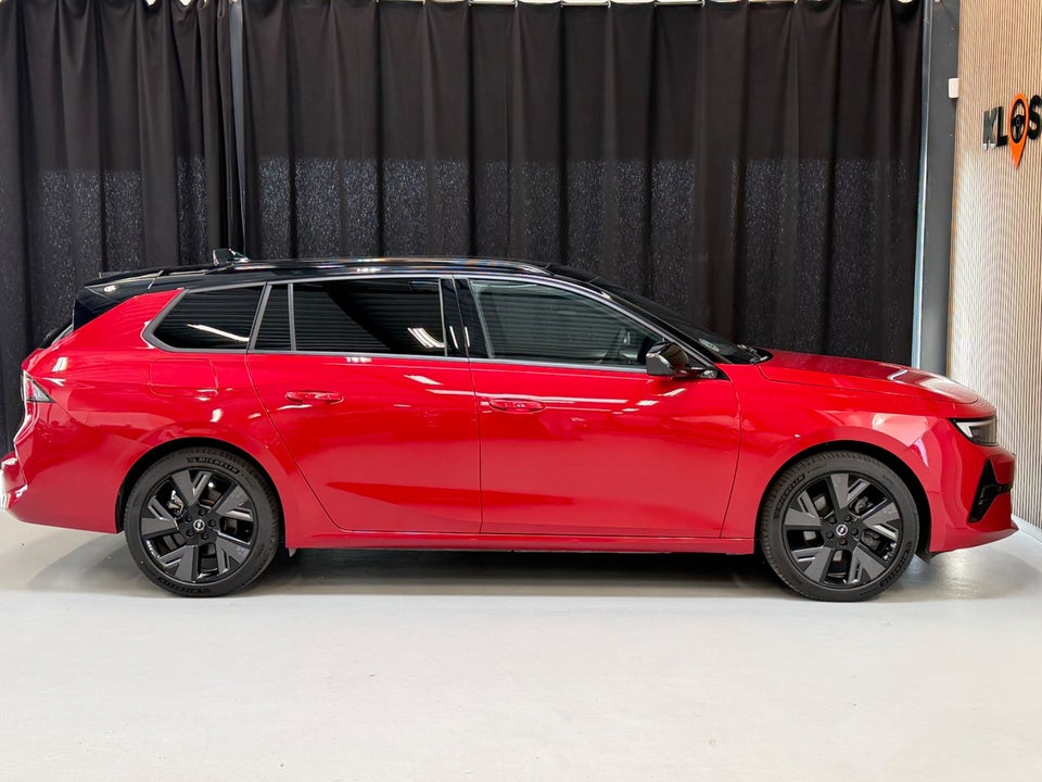 Opel Astra-e 54 GS Sports Tourer 5d