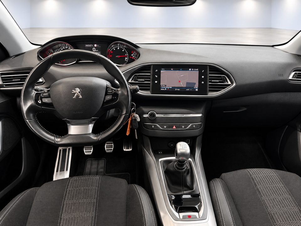Peugeot 308 1,5 BlueHDi 130 Allure+ Sky SW 5d
