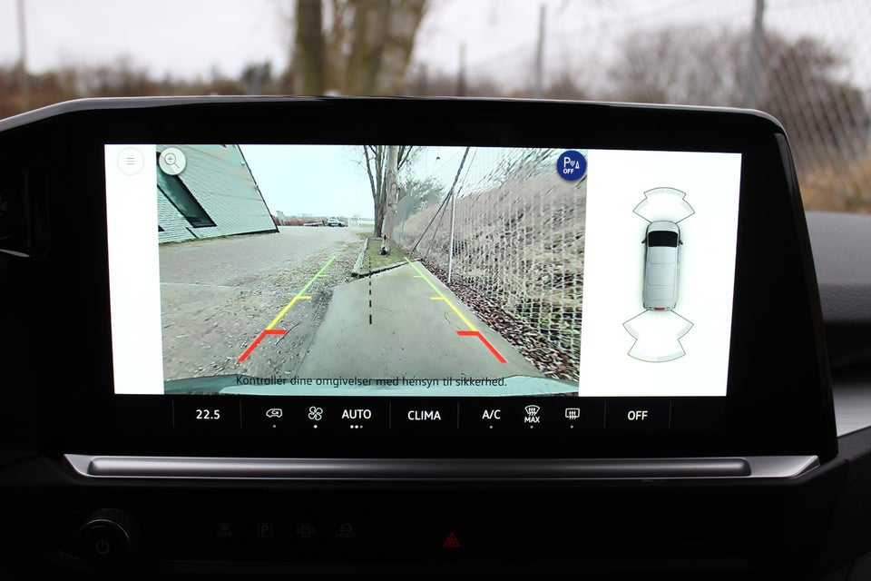 VW e-Caravelle Life SWB