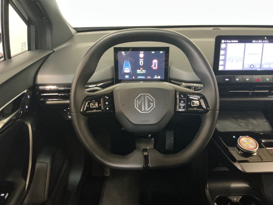 MG 4 77 Luxury Extended Range 5d