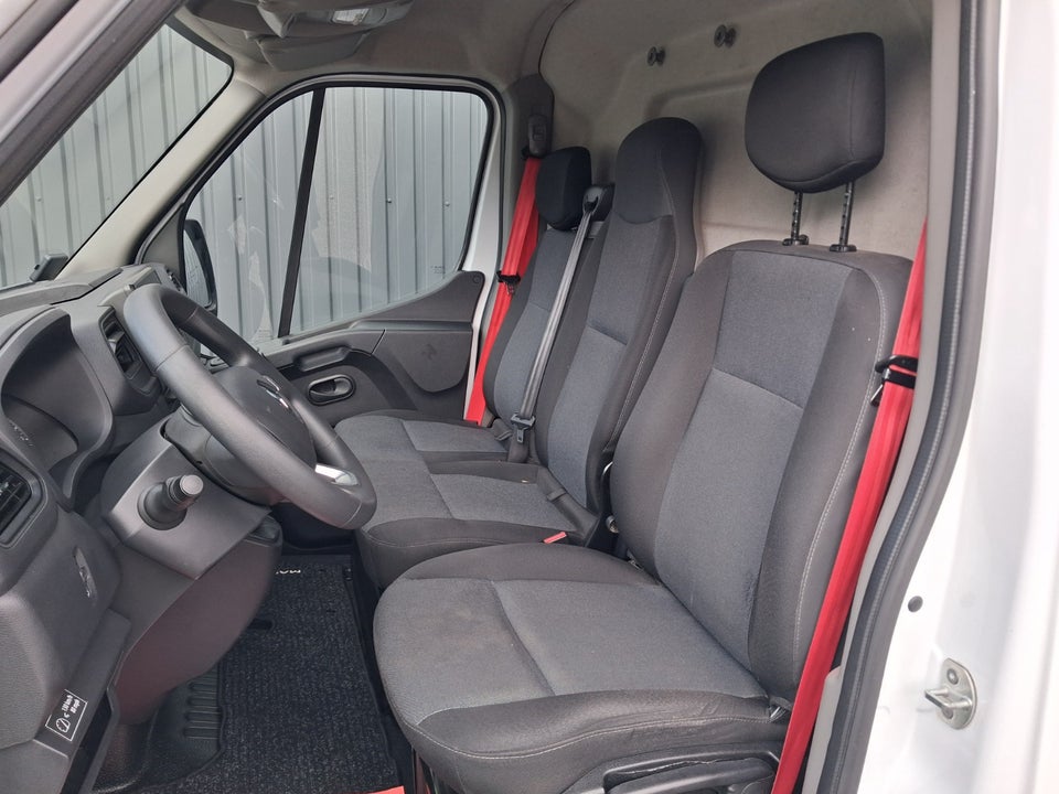 Renault Master IV T35 2,3 dCi 150 L3H2 Kassevogn Tekno