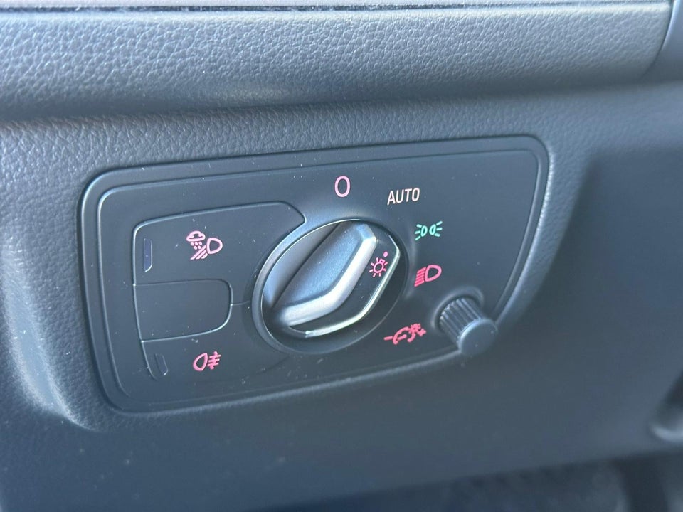 Audi A6 3,0 TDi 218 Avant S-tr. 5d