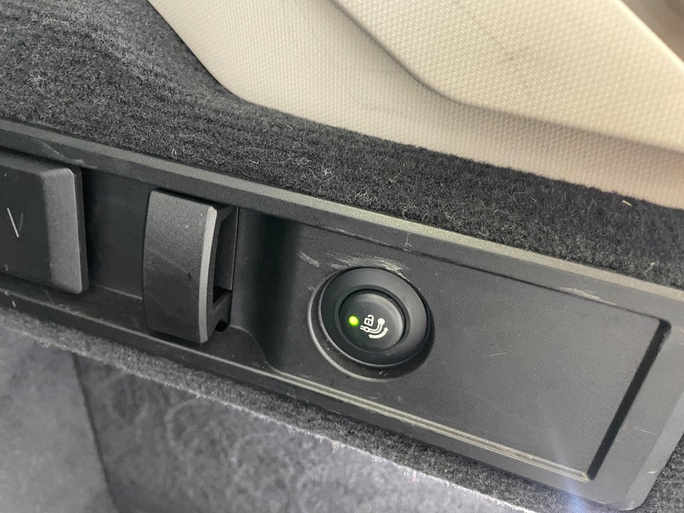 BMW 330e 2,0 Touring Sport Line aut. 5d