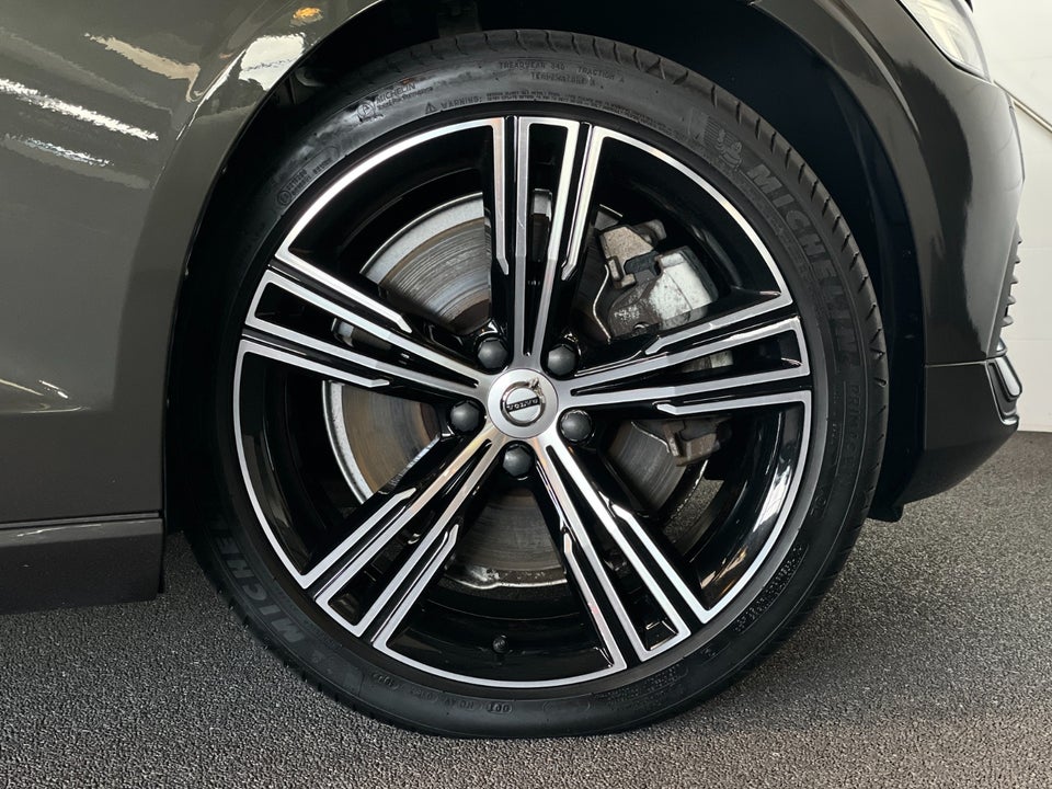 Volvo V60 2,0 T6 ReCharge Inscription aut. AWD 5d