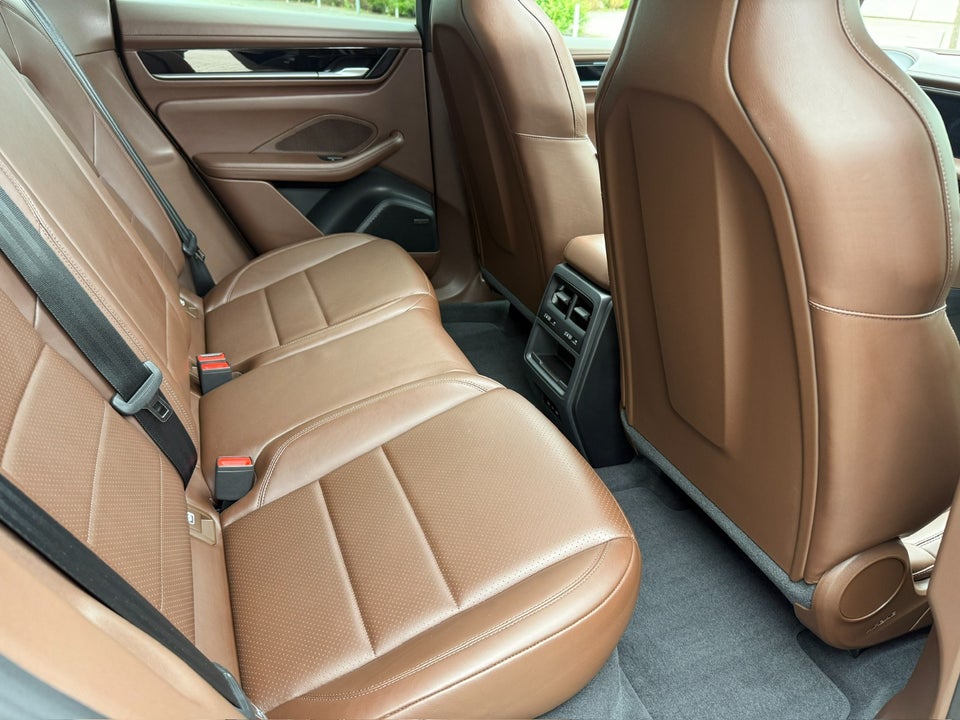 Porsche Macan 4 5d