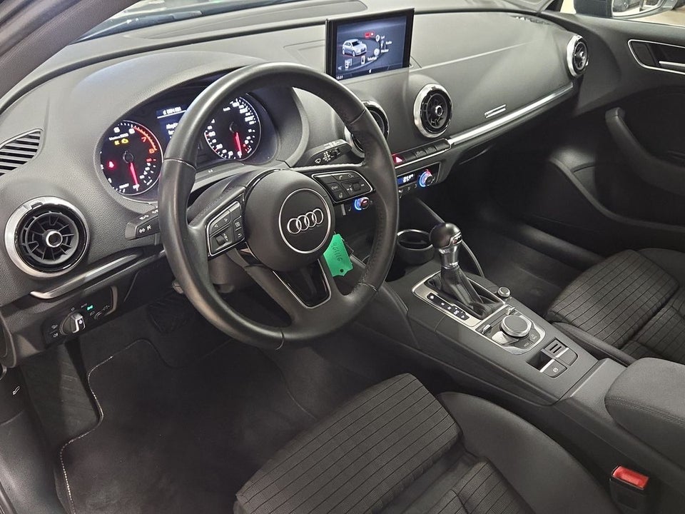 Audi A3 40 TFSi Sport Limited Sportback S-tr. 5d