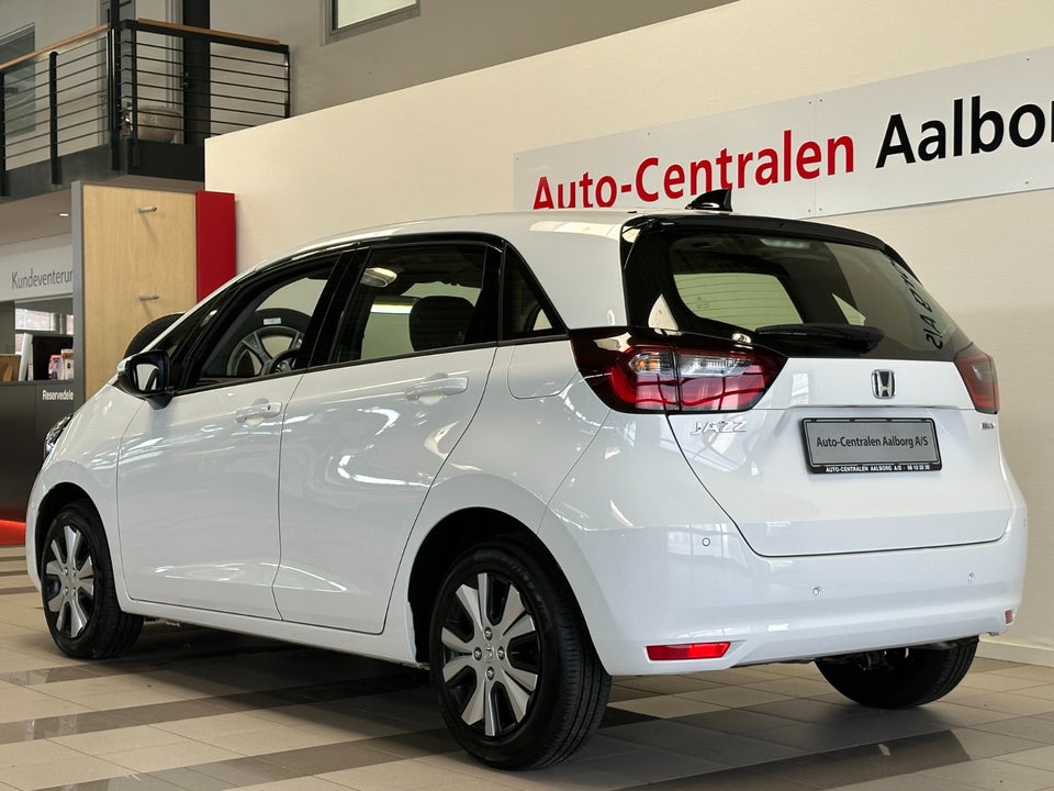 Honda Jazz 1,5 i-MMD Elegance eCVT 5d