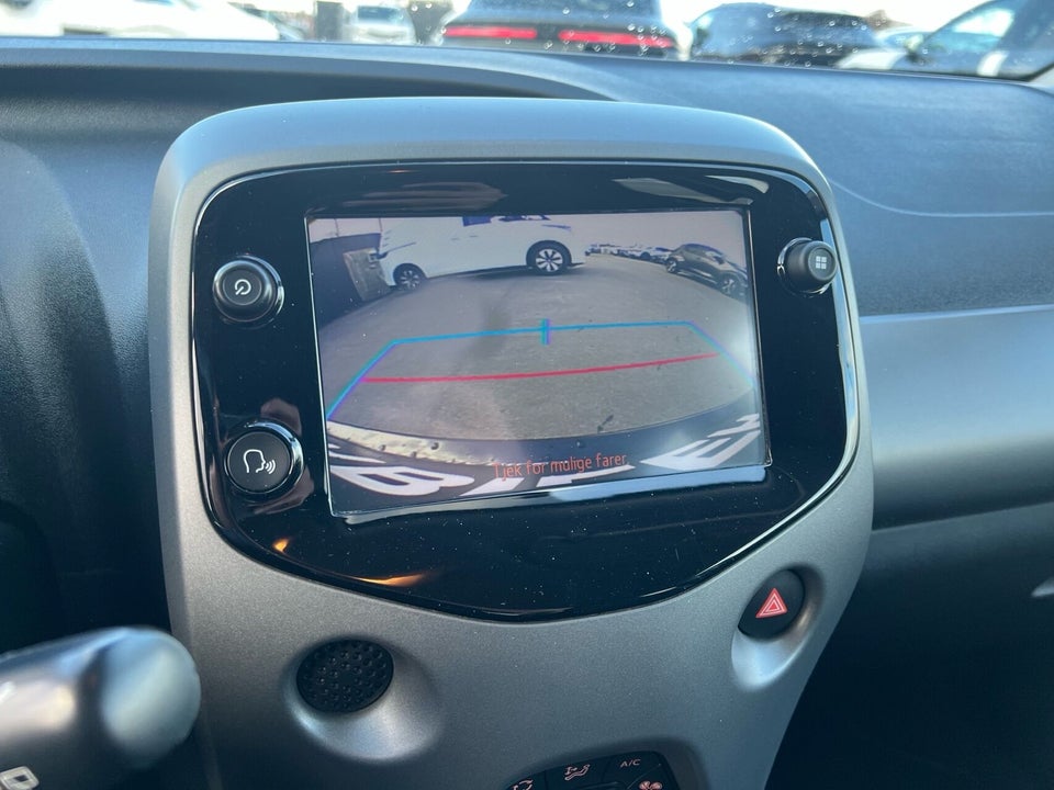 Toyota Aygo 1,0 VVT-i x-pression x-shift 5d