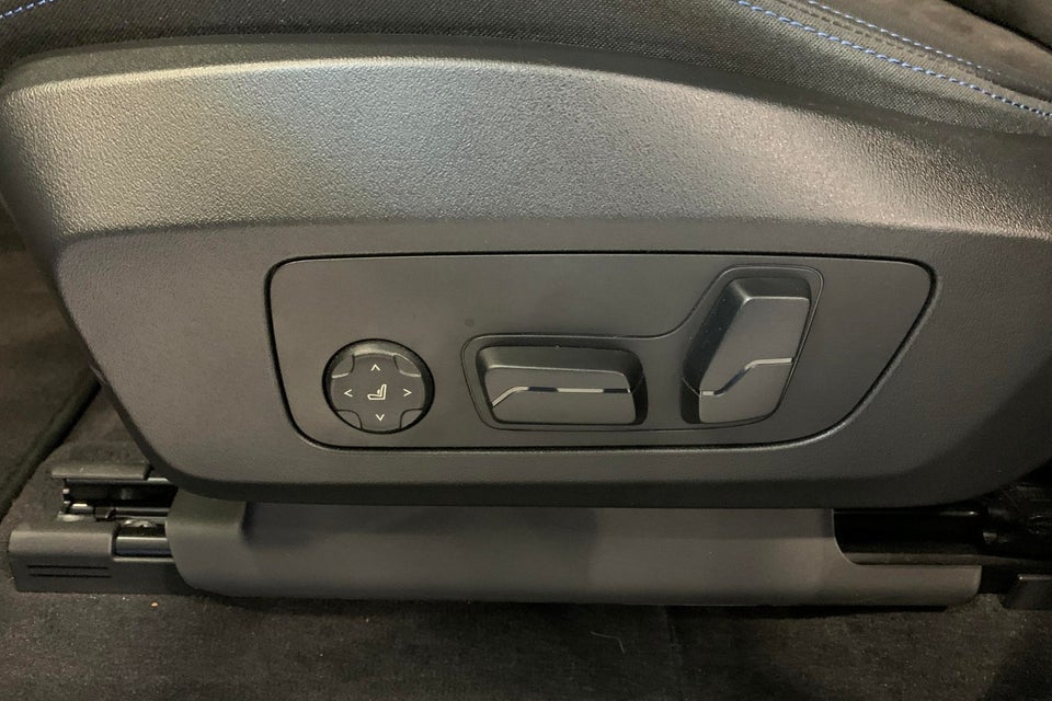 BMW iX1 eDrive20 M-Sport Pro 5d