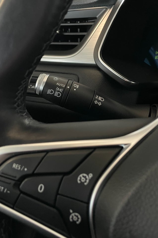 Renault Captur 1,6 E-Tech Intens 5d