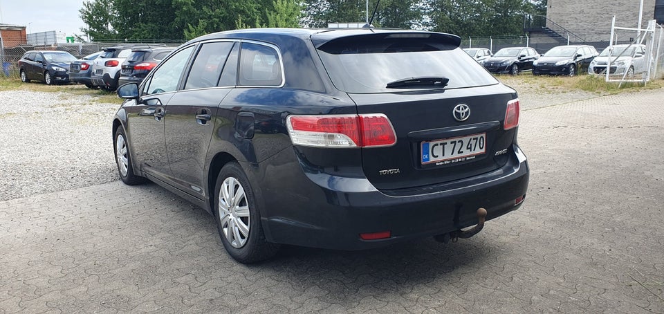 Toyota Avensis 2,0 D-4D T2 stc. 5d