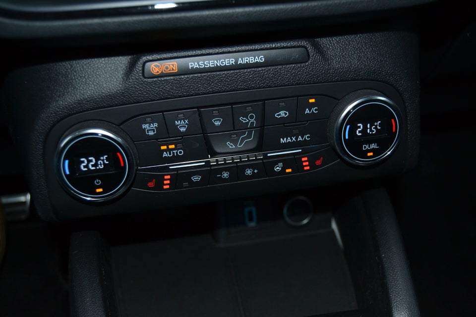 Ford Focus 1,5 EcoBoost ST-Line Business stc. aut. 5d