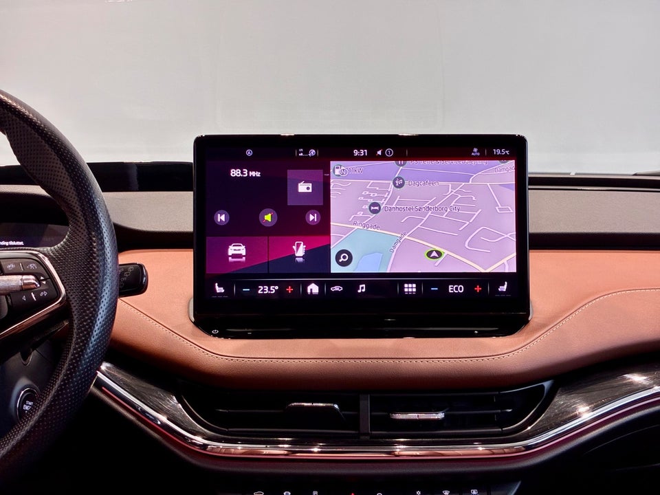 Skoda Enyaq 80 iV Plus ecoSuite 5d