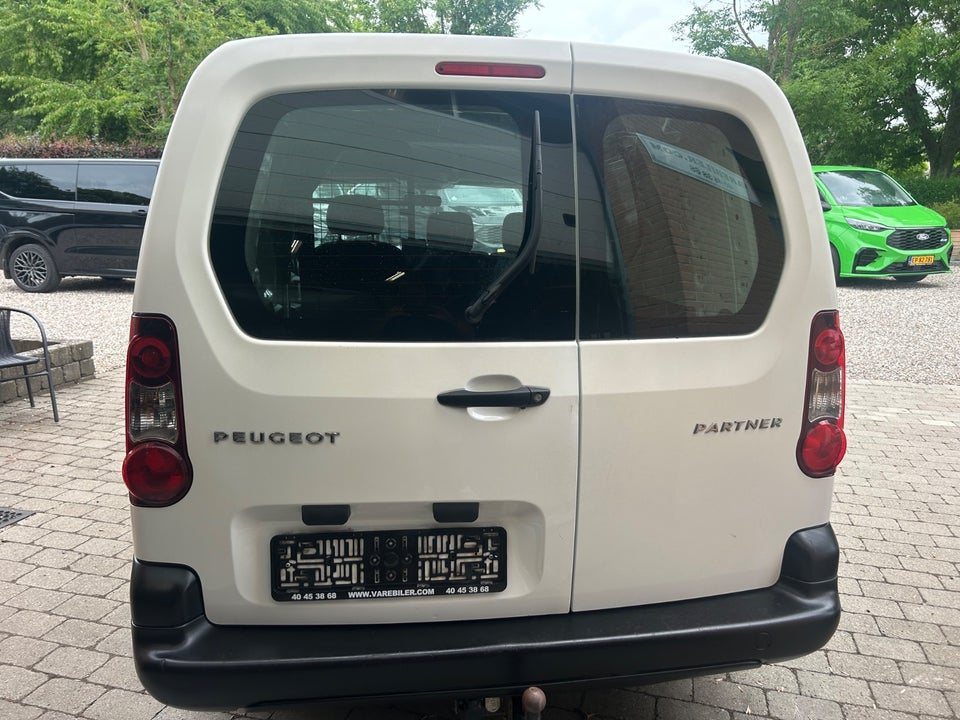 Peugeot Partner 1,6 BlueHDi 100 L2 Flex Van 5d
