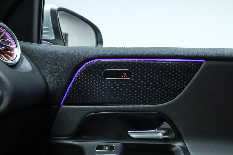 Mercedes EQB250+ Electric Art 5d