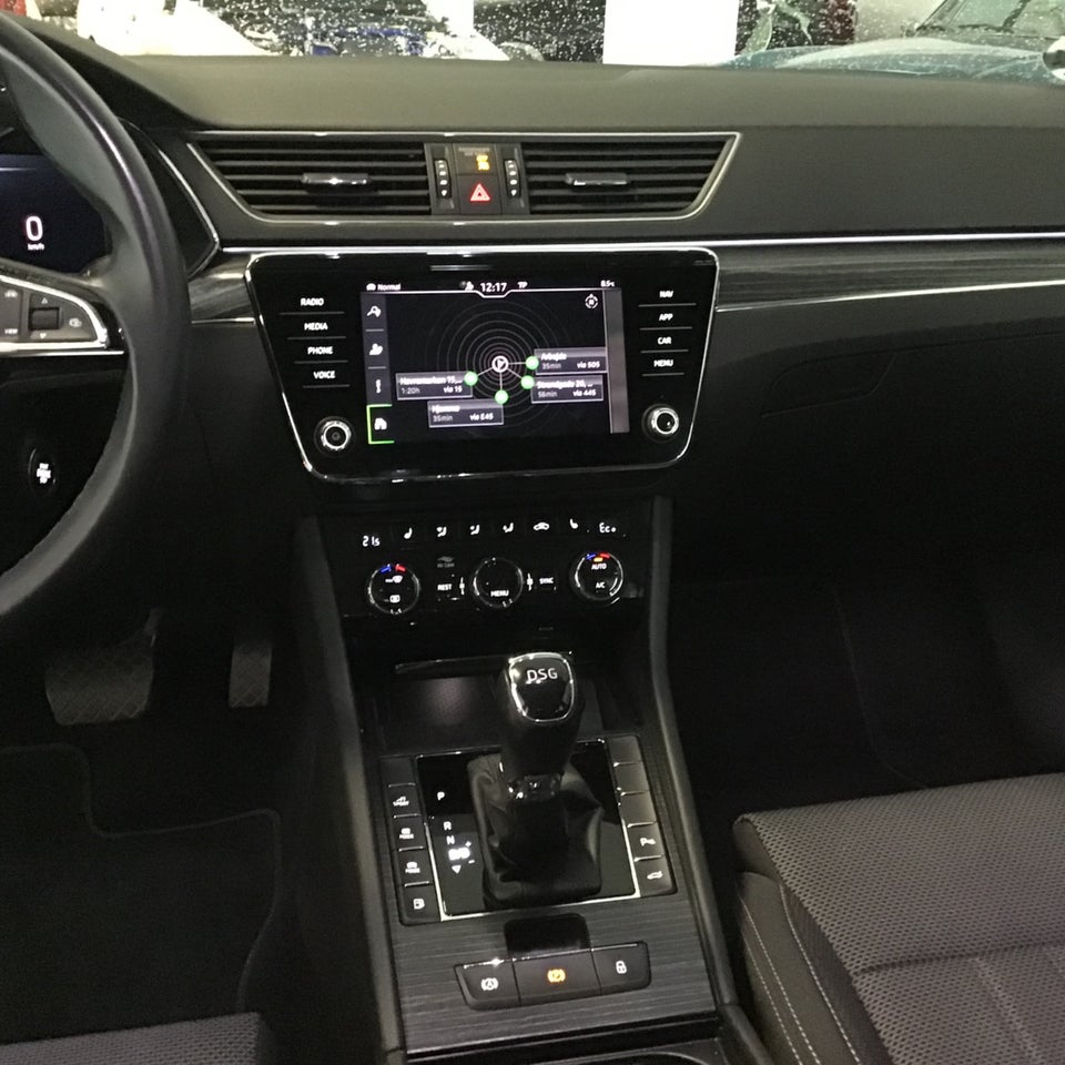 Skoda Superb 1,4 TSi iV Plus Combi DSG 5d