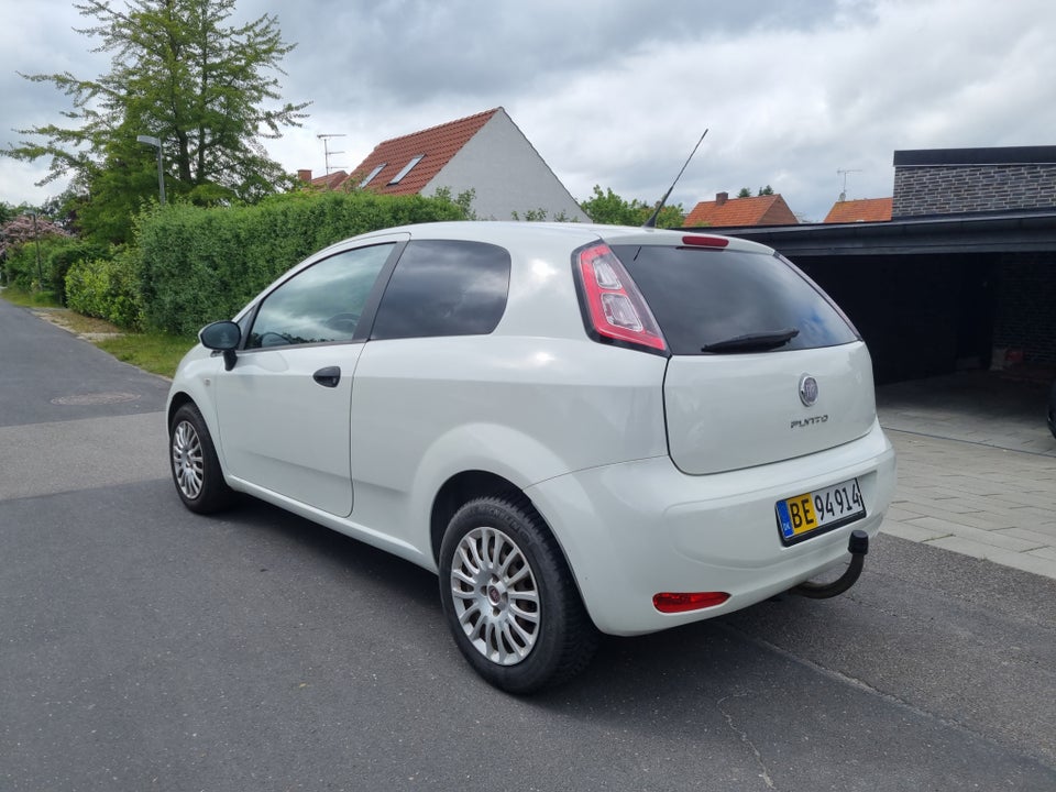 Fiat Punto 1,3 MJT 85 Van 3d
