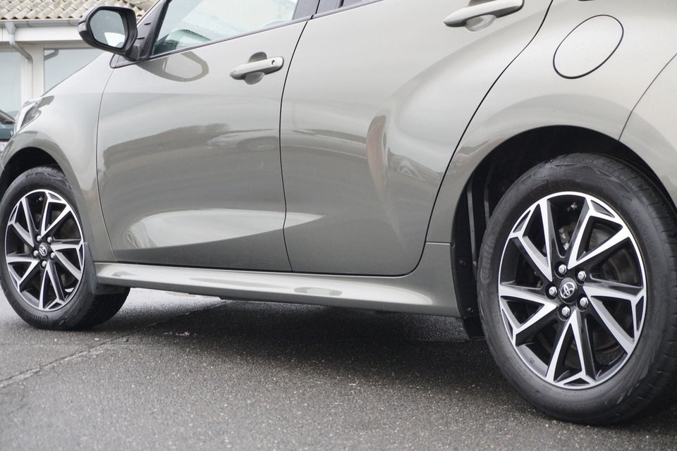 Toyota Yaris 1,5 Hybrid H3 Style e-CVT 5d