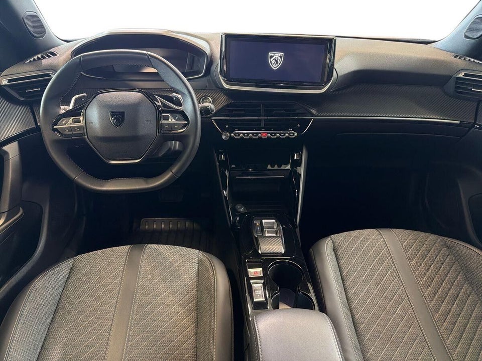Peugeot 2008 1,2 PureTech 130 Allure EAT8 5d