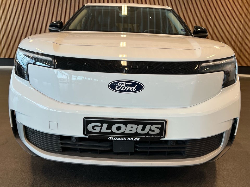 Ford Explorer 79 Premium Extended Range AWD 5d