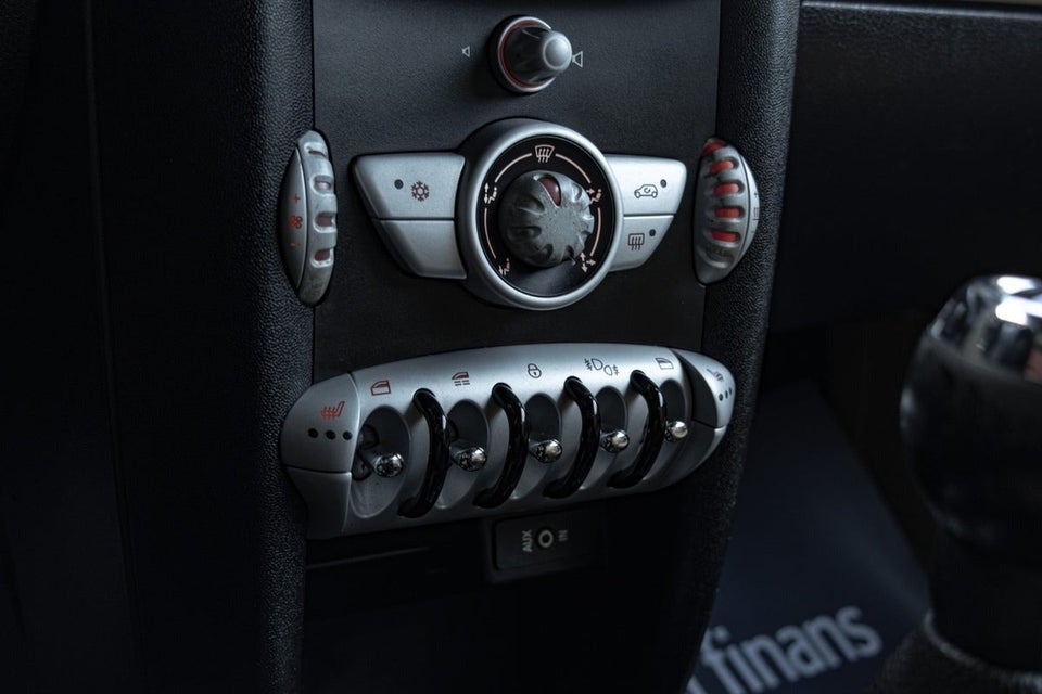 MINI Cooper 1,6 Cabriolet 2d